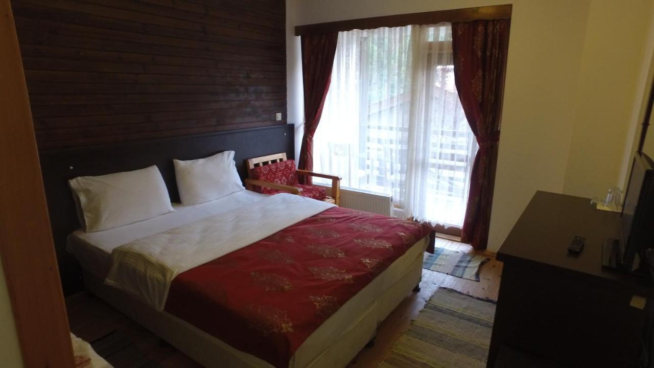 בולו Abant Kartal Yuvasi Otel מראה חיצוני תמונה